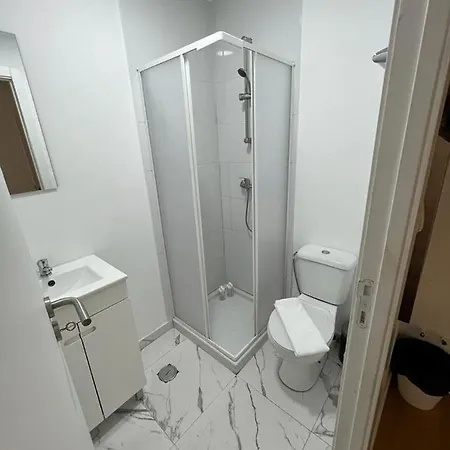 Oieras 2 - Large Double With En-suite Bathroom And Balcony Guest house