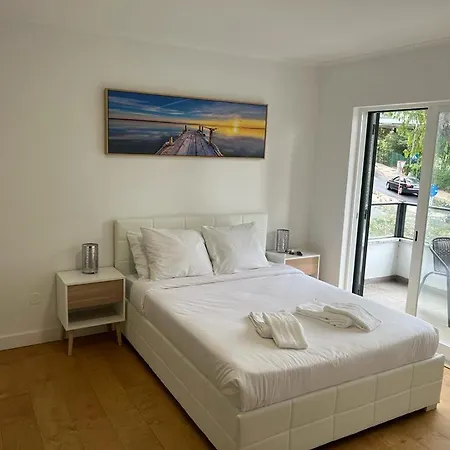 Oieras 2 - Large Double With En-suite Bathroom And Balcony Guest house