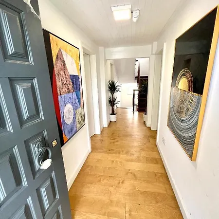 Oieras 2 - Large Double With En-suite Bathroom And Balcony *